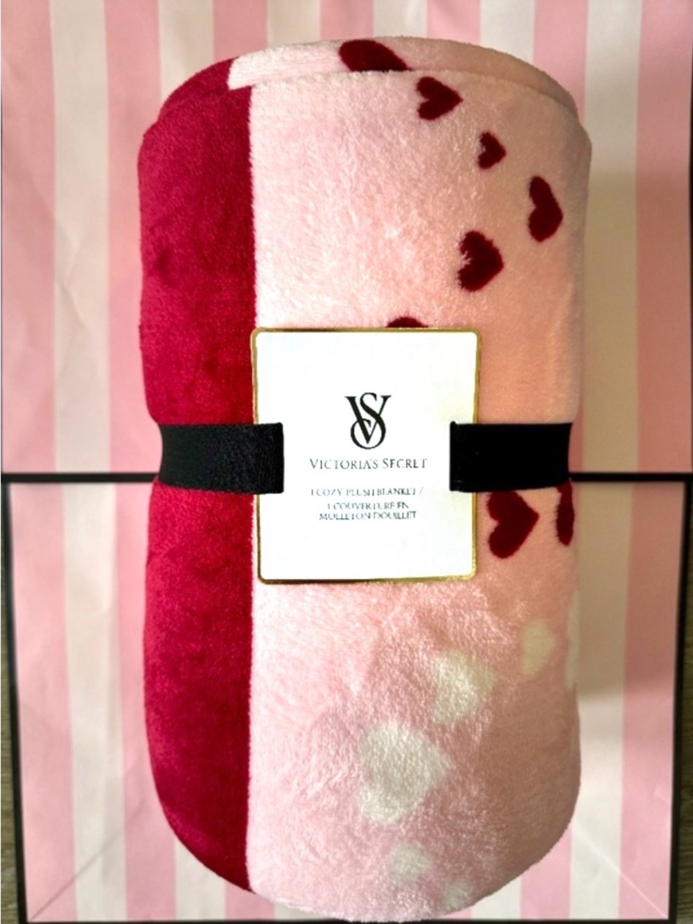 Victoria's Secret Pink & Red Heart Plush Throw Blanket
